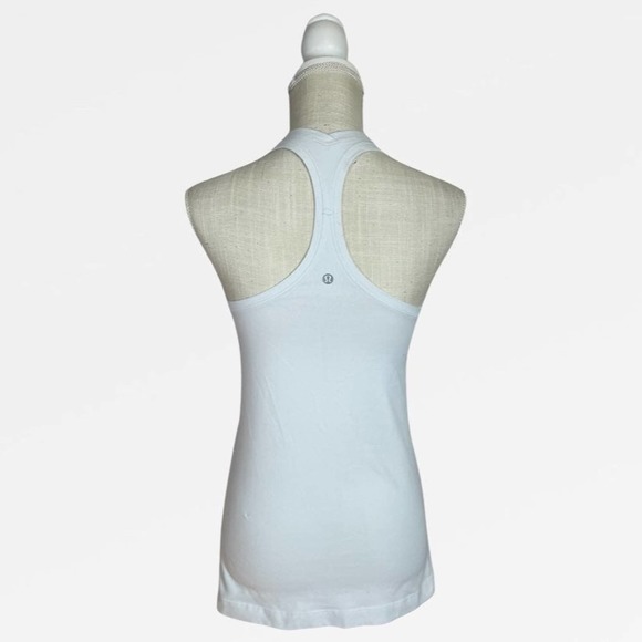 Lululemon Athletica Tank Top in White - Picture 2 of 5